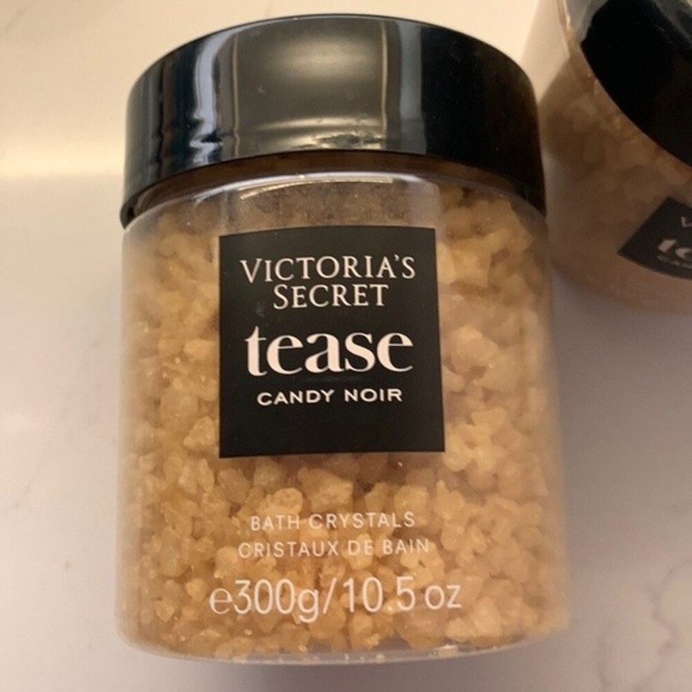 VS Tease Bath Crystals